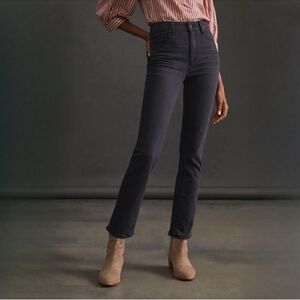 Paige Cindy High Rise Straight
Jeans Sz 28